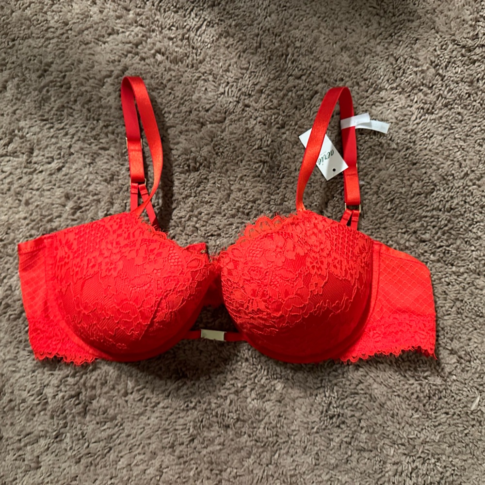 38D *** Show off by Aerie*** Balconette bra with lace